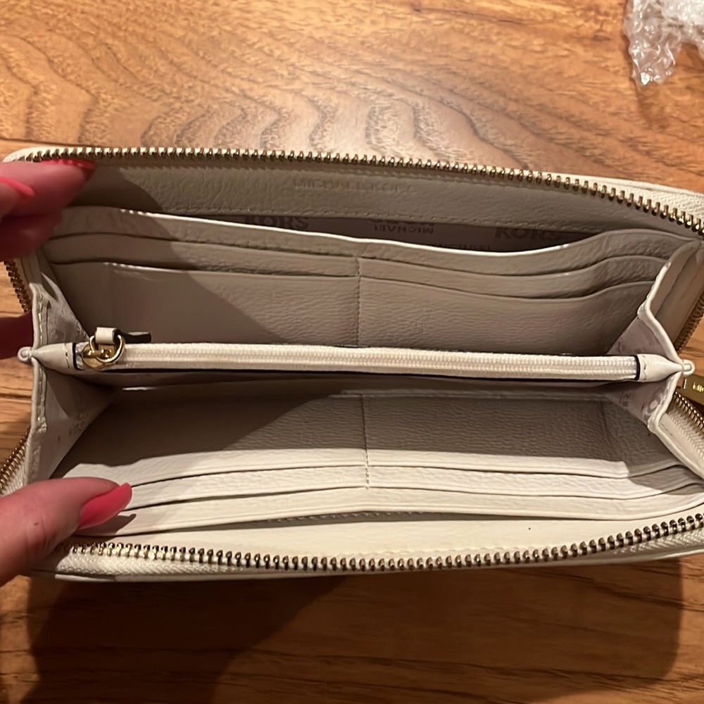 Michael Kors Leather Wallet - Picture 3 of 4